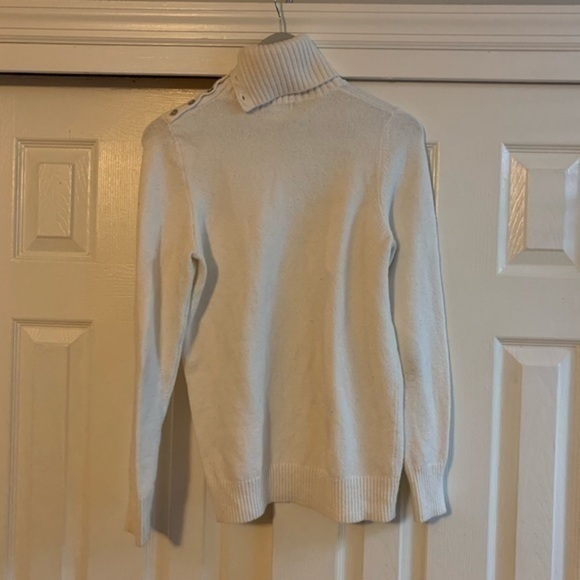 Reference Point White Turtle Neck sweater Small - Picture 8 of 8